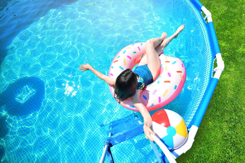 Quand changer l’eau d’une piscine gonflable ?